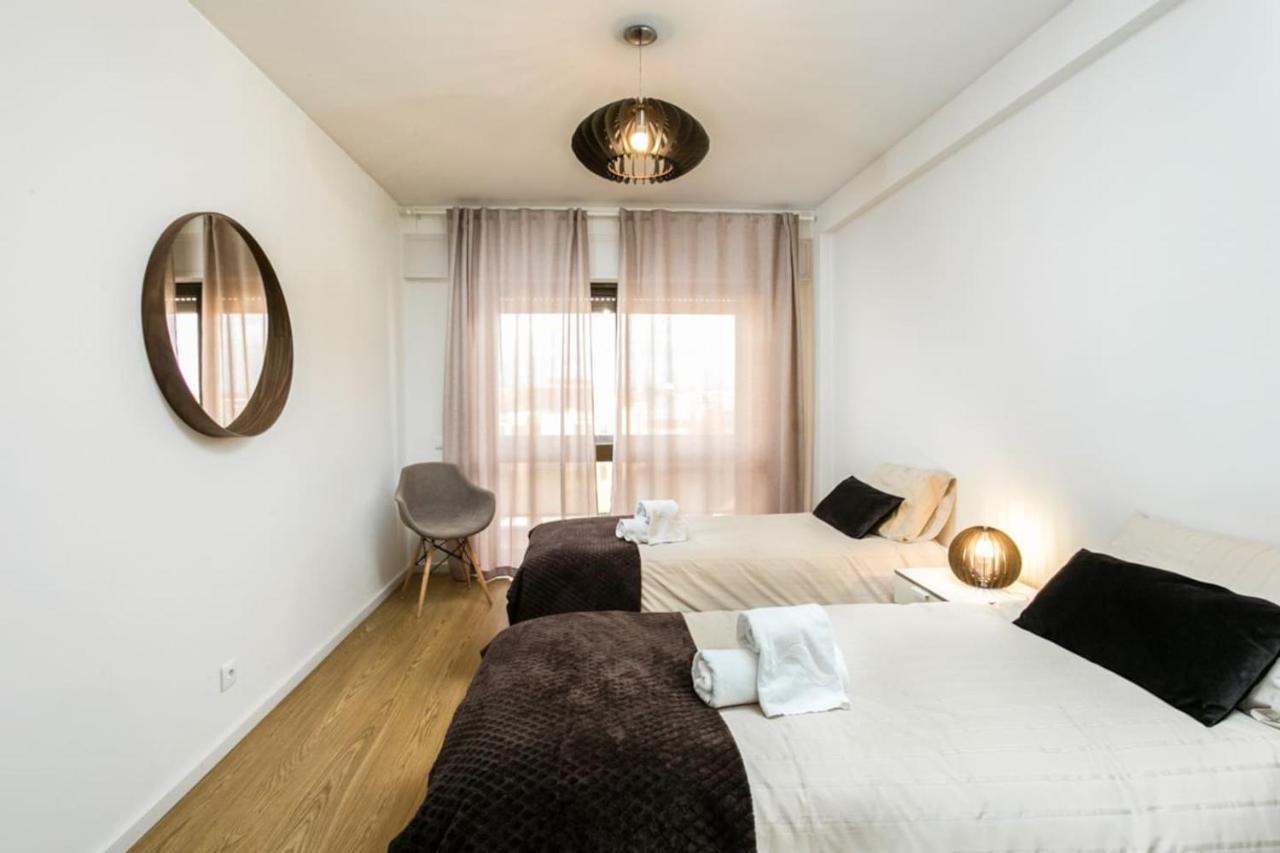 Aposentus - Elegant Functionality Porto Downtown Exterior foto